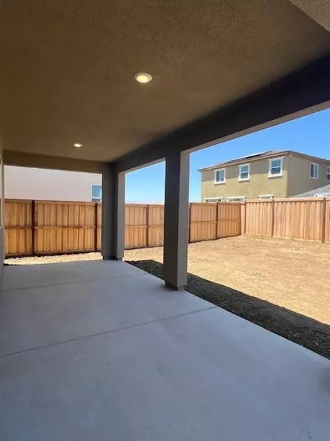 805 Bromley, Patterson, CA 95363 photo 22