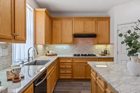 Kitchen - 1732 Riverview Ave, Tracy, CA 95377 photo 2 of 5