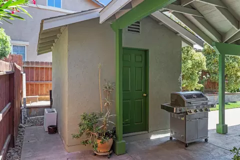 Exterior - 1732 Riverview Ave, Tracy, CA 95377 photo 6 of 7