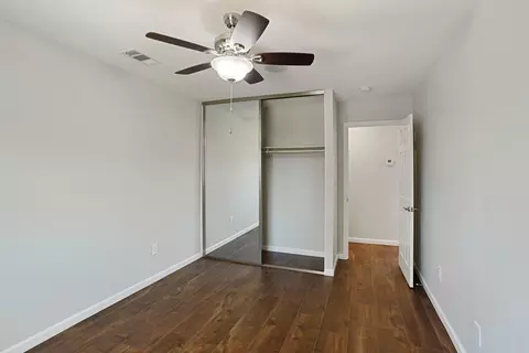 Bedroom - 425 Royal Ct, Tracy, CA 95376 photo 1 of 8
