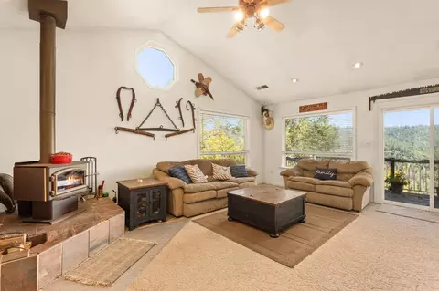 1581 Bear Rock Rd, Placerville, CA 95667 photo 6
