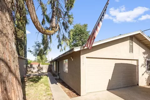 2117 4th St, Hughson, CA 95326 photo 1