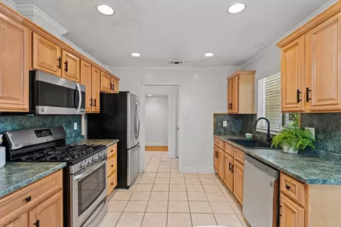 Kitchen - 3029 Stanton Cir, Carmichael, CA 95608 photo 5 of 5