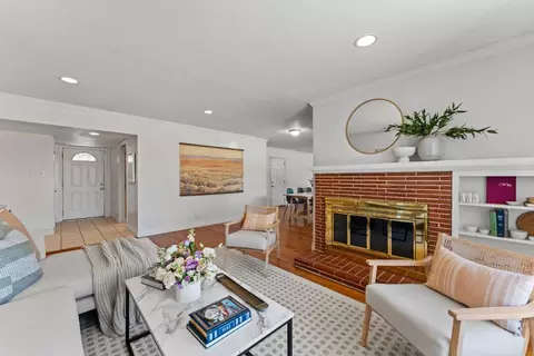 Living - 3029 Stanton Cir, Carmichael, CA 95608 photo 5 of 7