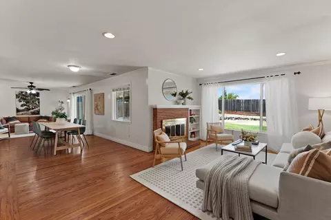 Living - 3029 Stanton Cir, Carmichael, CA 95608 photo 4 of 7