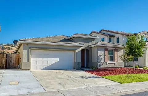 9626 Cabernet Ct, Patterson, CA 95363