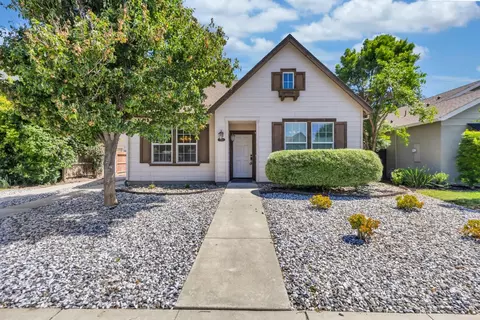 Exterior - 1340 Gianna Ln, Manteca, CA 95336 photo 1 of 4