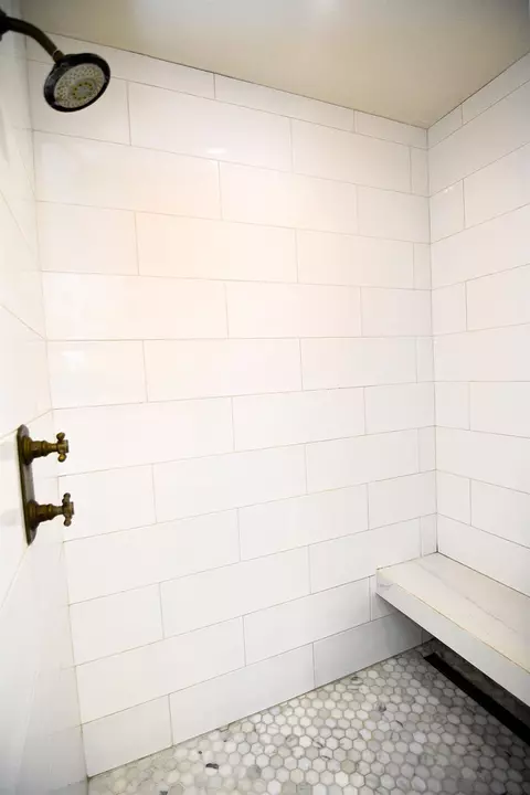 Bath - 1651 N Berkeley Ave, Turlock, CA 95382 photo 4 of 12