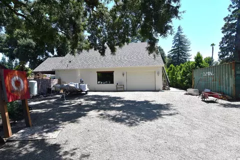 Exterior - 1651 N Berkeley Ave, Turlock, CA 95382 photo 20 of 34