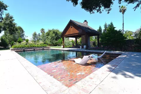 Exterior - 1651 N Berkeley Ave, Turlock, CA 95382 photo 12 of 34