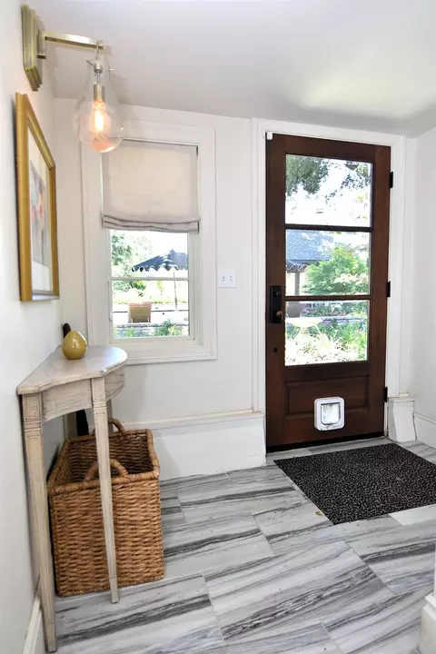 Entry Way - 1651 N Berkeley Ave, Turlock, CA 95382 photo 5 of 5