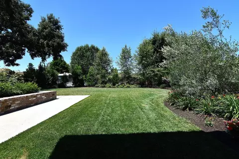 Exterior - 1651 N Berkeley Ave, Turlock, CA 95382 photo 16 of 34
