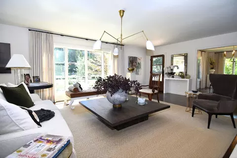 Living - 1651 N Berkeley Ave, Turlock, CA 95382 photo 2 of 6