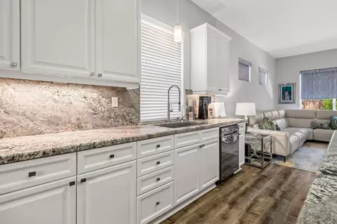 Kitchen - 1510 Red Ribbons Ln, Manteca, CA 95337 photo 3 of 7