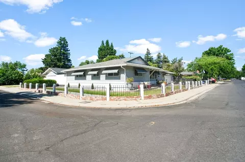 1109 Multnomah Dr, Modesto, CA 95350 photo 4