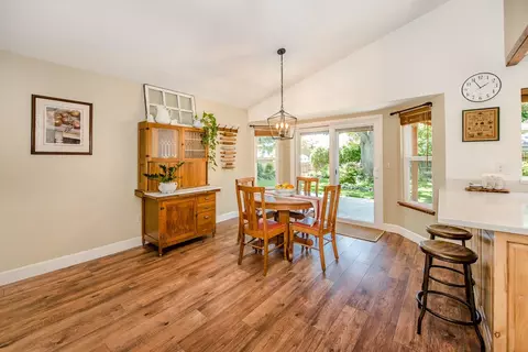 Dining - 1202 Valley Oak Dr, Winters, CA 95694 photo 1 of 4