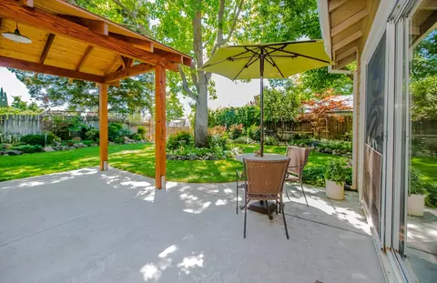 Exterior - 1202 Valley Oak Dr, Winters, CA 95694 photo 5 of 25