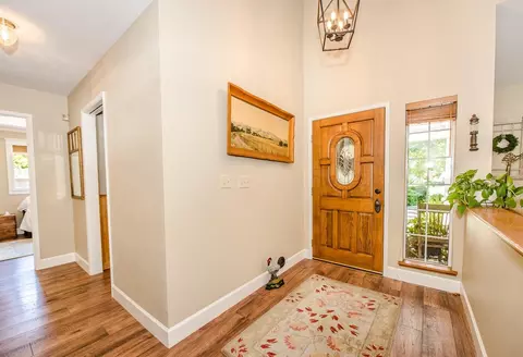 Entry Way - 1202 Valley Oak Dr, Winters, CA 95694 photo 1 of 3