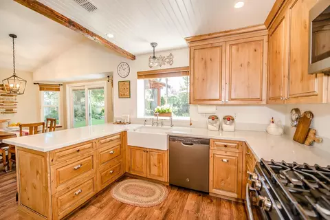 Kitchen - 1202 Valley Oak Dr, Winters, CA 95694 photo 3 of 5