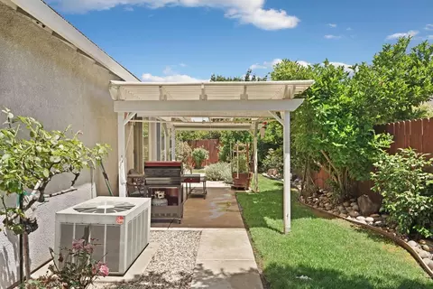 1946 Millbrook Dr, Lodi, CA 95242 photo 15