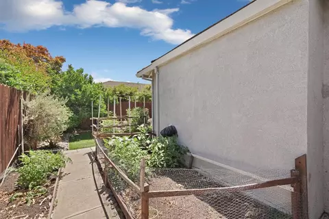 1946 Millbrook Dr, Lodi, CA 95242 photo 9