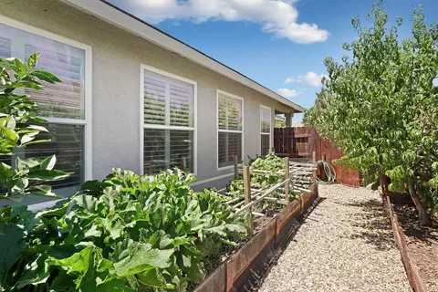 1946 Millbrook Dr, Lodi, CA 95242 photo 8