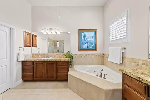 Bath - 7192 Orchard Cir, Penryn, CA 95663 photo 4 of 6