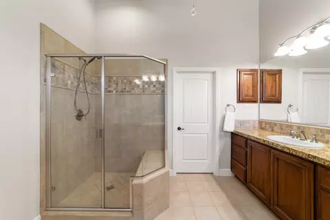 Bath - 7192 Orchard Cir, Penryn, CA 95663 photo 5 of 6