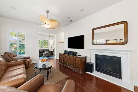 Living - 7192 Orchard Cir, Penryn, CA 95663 photo 2 of 5