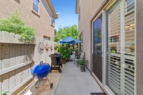 Exterior - 7192 Orchard Cir, Penryn, CA 95663 photo 7 of 11