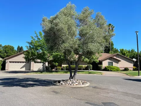132 Oak Rock Cir, Folsom, CA 95630