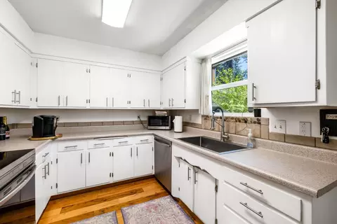 Kitchen - 1866 Point View Dr, Placerville, CA 95667 photo 3 of 4