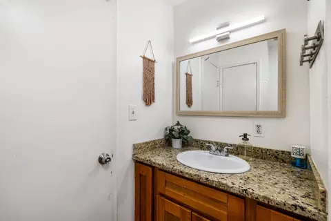 Bath - 1866 Point View Dr, Placerville, CA 95667 photo 3 of 6