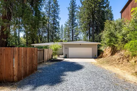 Exterior - 1866 Point View Dr, Placerville, CA 95667 photo 3 of 11