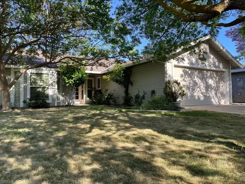 2005 Bailey Dr, Modesto, CA 95355 photo 2