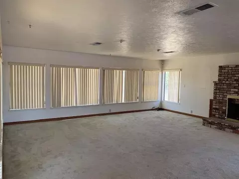 6946 3rd St, Riverbank, CA 95367 photo 9