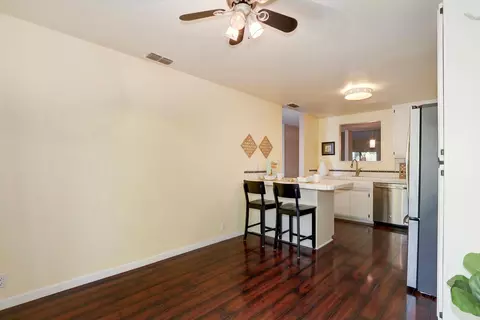 720 Barcelona, Davis, CA 95616 photo 26