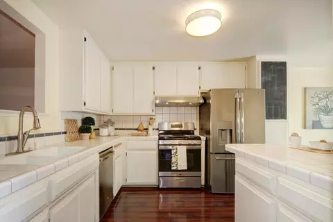 720 Barcelona, Davis, CA 95616 photo 21