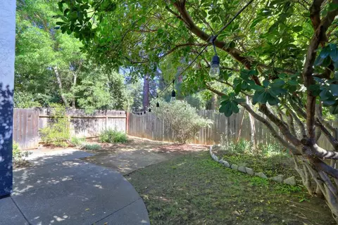 720 Barcelona, Davis, CA 95616 photo 41