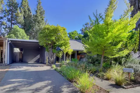 720 Barcelona, Davis, CA 95616 photo 55