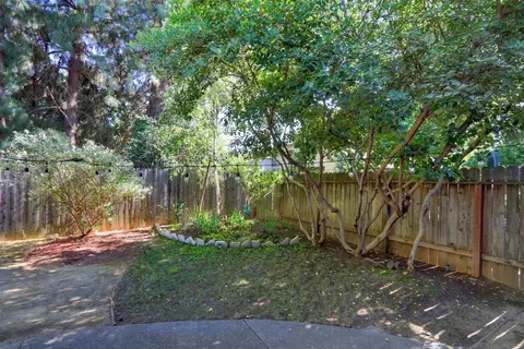720 Barcelona, Davis, CA 95616 photo 40