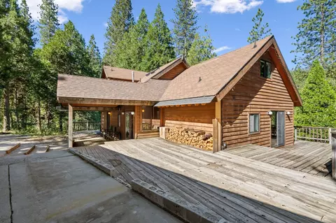 26299 Long Barn Rd, Long Barn, CA 95335 photo 5