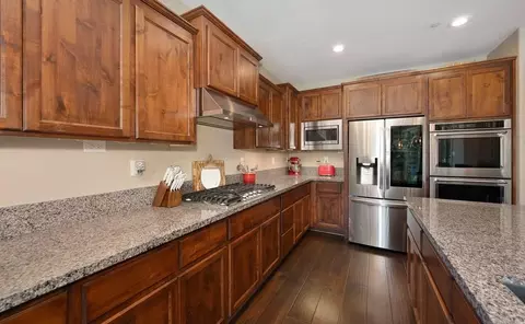 Kitchen - 2718 Hidden Trail Loop, Rocklin, CA 95765 photo 5 of 8