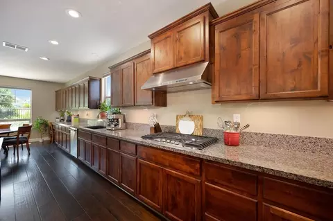 Kitchen - 2718 Hidden Trail Loop, Rocklin, CA 95765 photo 7 of 8