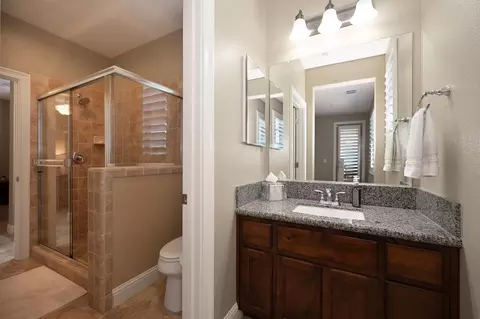 Bath - 2718 Hidden Trail Loop, Rocklin, CA 95765 photo 8 of 10