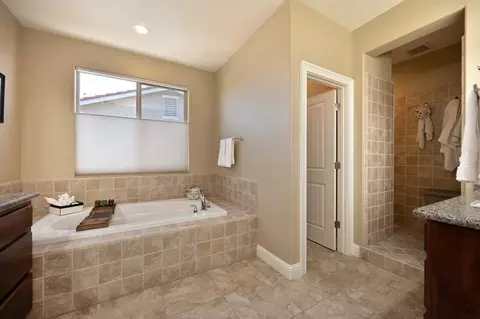 Bath - 2718 Hidden Trail Loop, Rocklin, CA 95765 photo 3 of 10