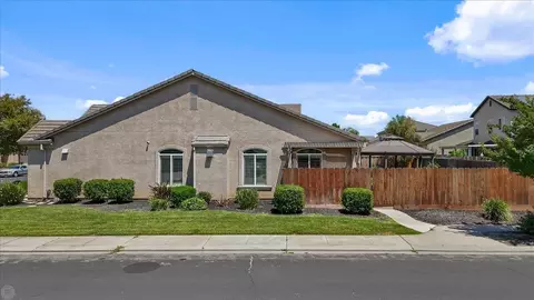 1838 Genoa Dr, Manteca, CA 95336 photo 4
