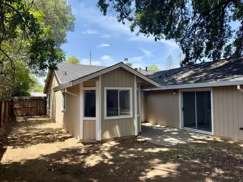 Exterior - 2620 Walnut Ave, Carmichael, CA 95608 photo 3 of 7