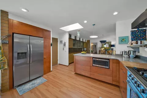 Kitchen - 225 Howell Ave, Red Bluff, CA 96080 photo 3 of 5