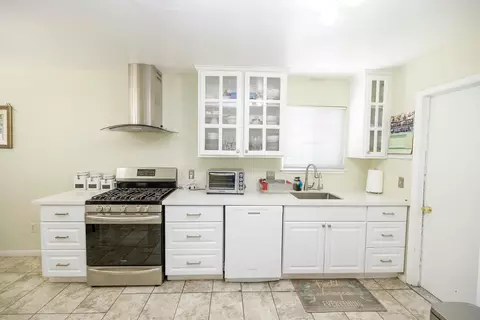 Kitchen - 1520 Virlee, Modesto, CA 95355 photo 2 of 2